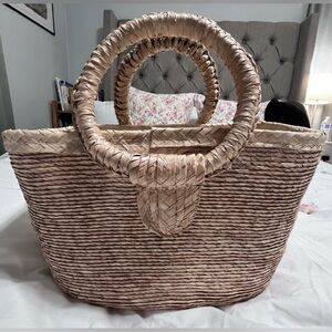 Straw bag